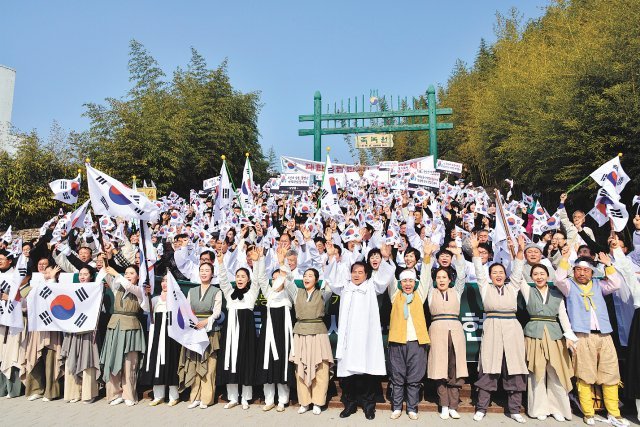 담양군은 3월 1일 죽녹원 앞에서 담양독립만세운동 재현 행사를 열고 그날의 의미를 되새겼다. 담양군 제공