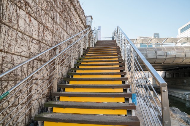 계단 디자인 개선 후