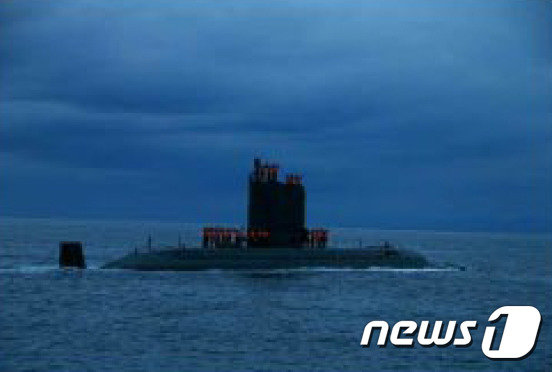 북한 잠수함. (노동신문) 2016.8.25/뉴스1 © News1