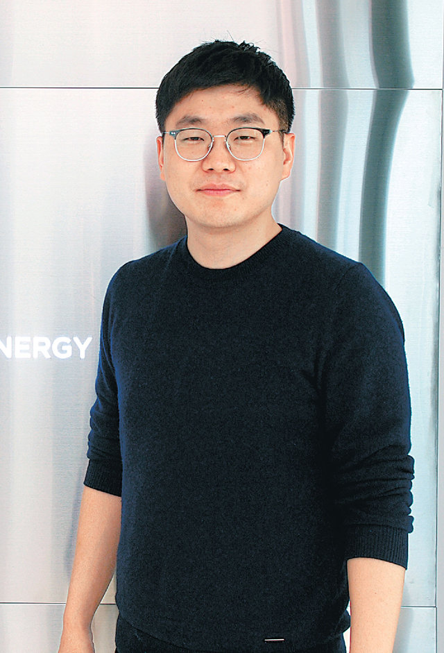 기계공학도 출신인 김부기 스탠다드에너지 대표는 새로운 형태의 ‘바나듐 레독스 흐름 배터리’를 개발했다. 정체돼 있는 에너지저장시스템(ESS) 시장을 확장하겠다는 포부도 밝혔다.