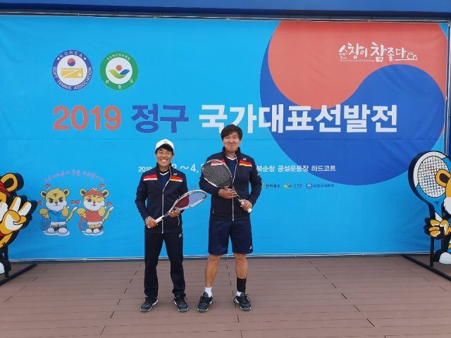 정구 국가대표 남자복식 이수열과 김종윤.