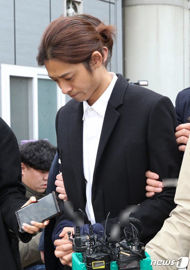 성관계 불법 영상 촬영 및 유포 혐의를 받는 가수 정준영 © News1