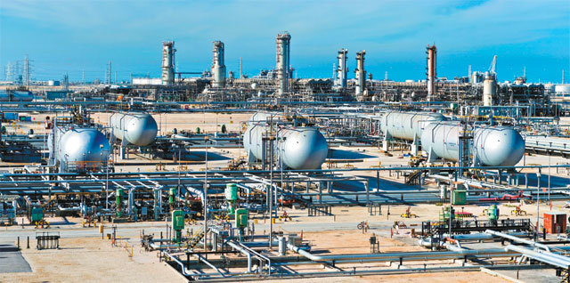 사우디아라비아 동부 도시 주아이마에 위치한 아람코의 대형 가스·석유 플랜트 모습. 사진 출처 아람코 홈페이지