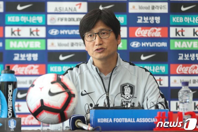 2일 오후 경기도 파주시 파주 NFC에서 열린 남자 U-20 대표팀 미디어데이에서 정정용 감독이 취재진들의 질문에 답하고 있다./뉴스1 © News1