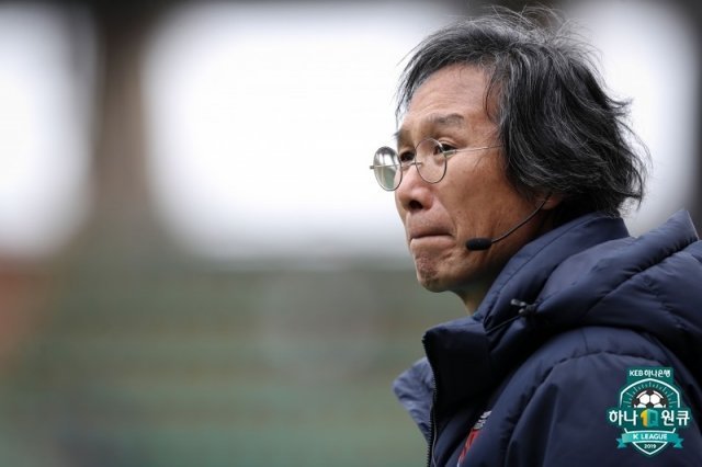 시즌 개막 후 2달 밖에 지나지 않았는데 무려 3팀이 감독을 교체했다. 포항의 지휘봉을 내려놓은 최순호 전 감독. (한국프로축구연맹 제공) © 뉴스1