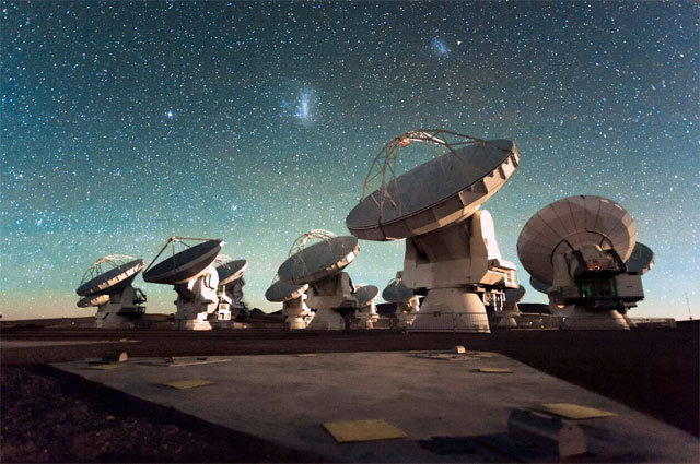 칠레 아타카마사막에 있는 알마(ALMA) 전파망원경. 한국천문연구원 제공