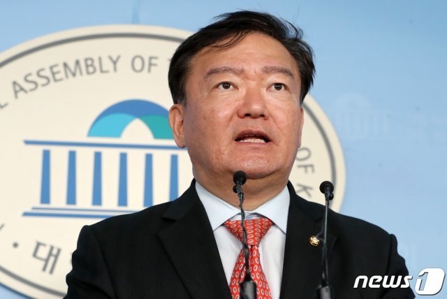 민경욱 자유한국당 대변인/뉴스1 © News1