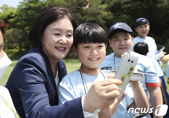 김정숙 여사. (청와대 제공) 2019.5.9/뉴스1