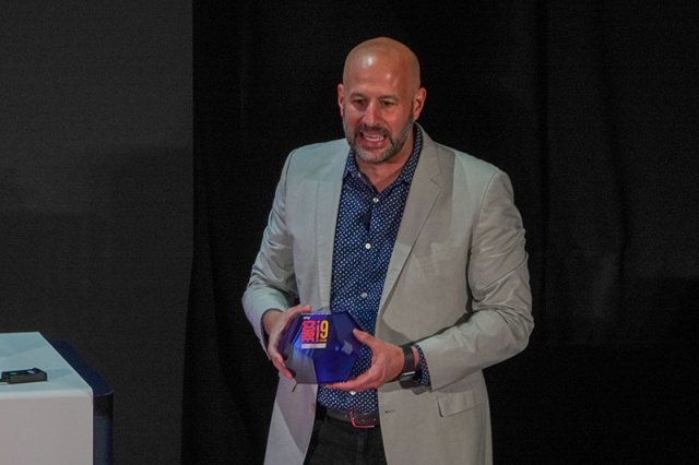 코어 i9-9900KS를 소개하는 그레고리 브라이언트 부사장, 출처: IT동아