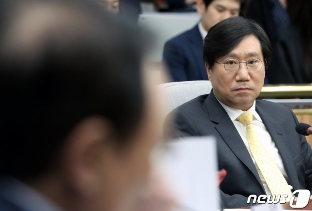 양정철 민주연구원장이 29일 서울 여의도 국회에서 열린 확대간부회의에 참석했다. 양정철 원장은 최근 서훈 국정원장과의 회동으로 논란이 되고 있다. 2019.5.29/뉴스1 © News1