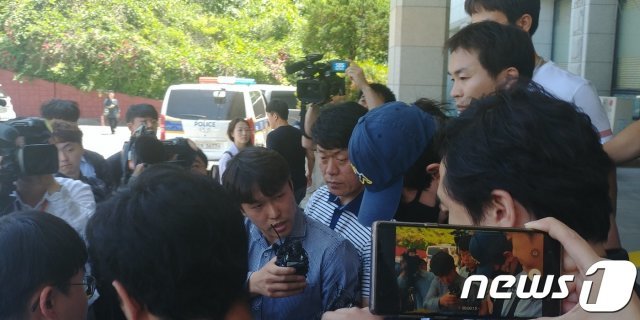 신림동 강간미수범 영상 속 30대 남성. © 뉴스1