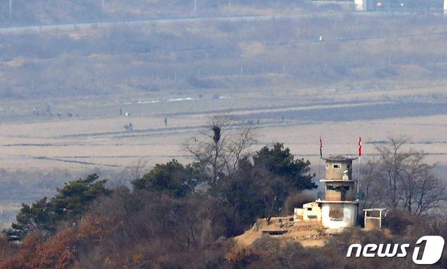 경기도 파주시 도라산 전망대에서 바라본 북한 지역. 2019.2.28/뉴스1 © News1