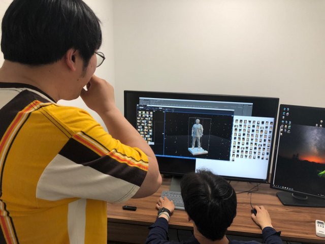 기자의 모습이 3D 모델로 완성되는 과정은 민망하면서도 신기했다. 출처 = IT동아