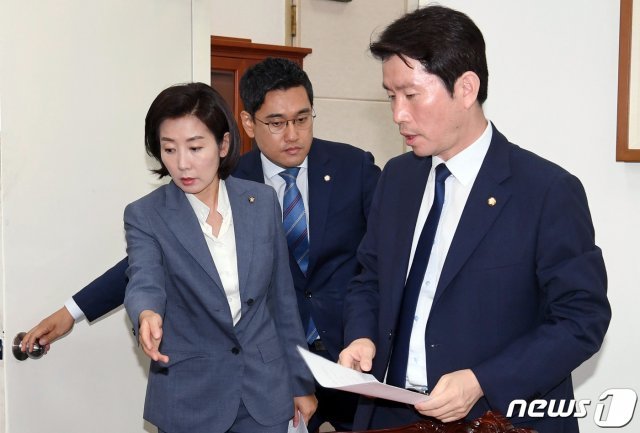 나경원 자유한국당(왼쪽부터), 오신환 바른미래당, 이인영 더불어민주당 원내대표. © News1