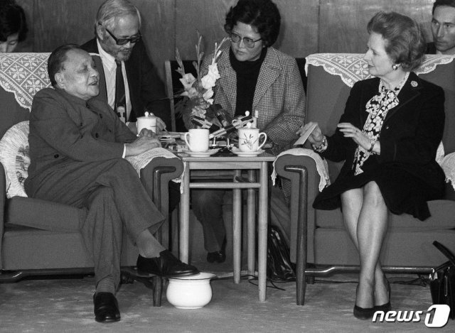 1984년 중국과 영국 정상의 홍콩 반환협정 체결 당시 모습.  <출처=스탠드위드홍콩 홈페이지>© 뉴스1