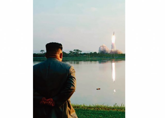 8월 1일 북한 ‘조선중앙통신’은 7월 31일 김정은 북한 국무위원장의 지도 아래 신형 대구경조종방사포 시험사격을 했다고 보도했다. [노동신문]