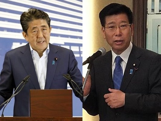 아베 신조(安倍晋三) 일본 총리와 그의 측근인 에토 세이이치(衛藤晟一) 총리 보좌관. 사진=뉴시스·페이스북