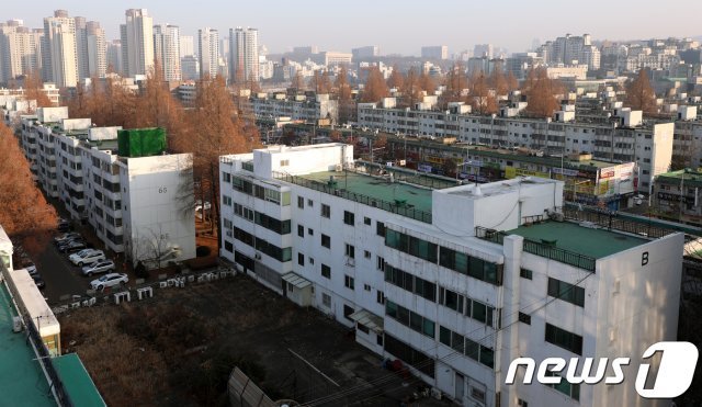 서울 강남의 한 재건축 아파트 모습.(자료사진)© News1