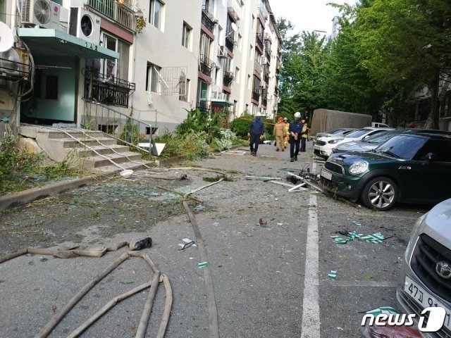 가스폭발 사고가 난 평택시 비전동 아파트 현장 모습(독자 제공)ⓒ 뉴스1