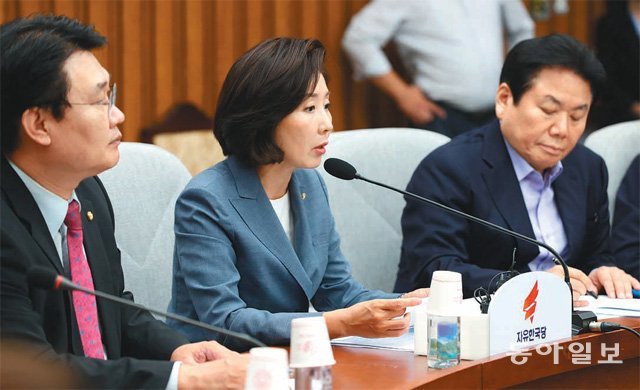 한국당 릴레이 삭발 투쟁… ‘조국파면’ 야권연대 확장은 진전 없어