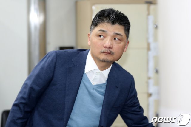 계열사 5곳을 신고 누락한 혐의를 받는 김범수 카카오 의장. © News1