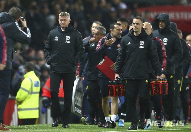 맨체스터 유나이티드가 1일(한국시간) 영국 맨체스터의 올드 트래퍼드에서 열린 아스날과의 2019-2020 잉글랜드 프로축구 프리미어리그(EPL) 7라운드에서 1-1로 비겼다. 사진=뉴시스