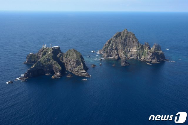 하늘에서 내려다본 독도. © News1 국회사진취재단