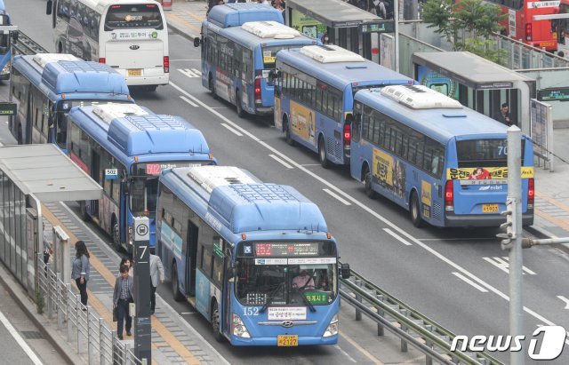 서울시 버스. . 2019.5.15/뉴스1 © News1