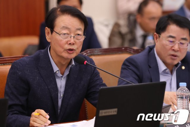 한선교 자유한국당 의원. 2018.10.10/뉴스1 © News1