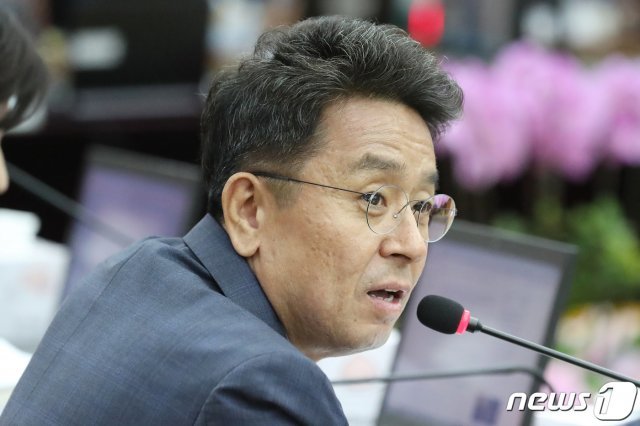 이철희 더불어민주당 의원 2019.10.11/뉴스1 © News1
