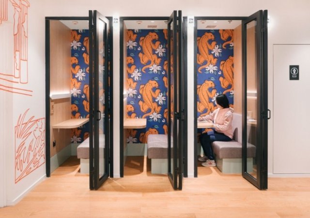 위워크 전화 부스 <위워크 웹사이트 갈무리>