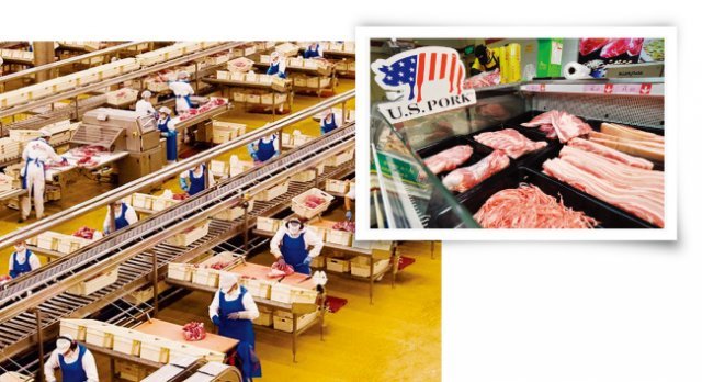 스페인 육류가공회사 엘포조의 직원들이 중국으로 수출할 돼지고기를 포장하고 있다(왼쪽). 중국에 수출된 미국산 돼지고기가 진열된 모습. [사진 제공·엘또조, VCG]