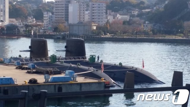 일본 요코스카항에 일본 해상자위대소속 잠수함이 정박해 있다. <자료사진>   © News1