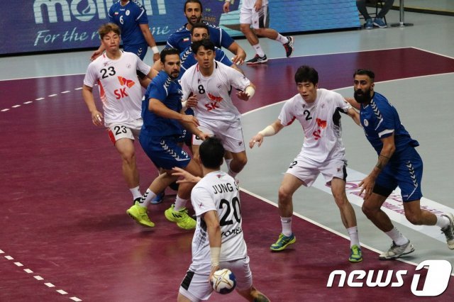 2020 도쿄올림픽 남자핸드볼 아시아예선 쿠웨이트와의 조별리그 예선에서 한국이 공격을 펼치고 있다(대한핸드볼협회 제공). © 뉴스1
