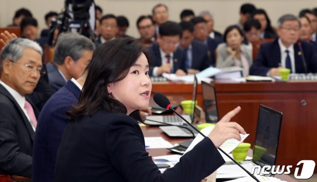 신보라 자유한국당 의원.2019.10.21/뉴스1 © News1