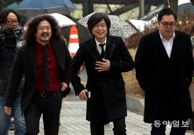 팟캐스트 ‘나는 꼼수다’를 진행했던 김어준과 주진우, 김용민(왼쪽부터) 동아일보DB