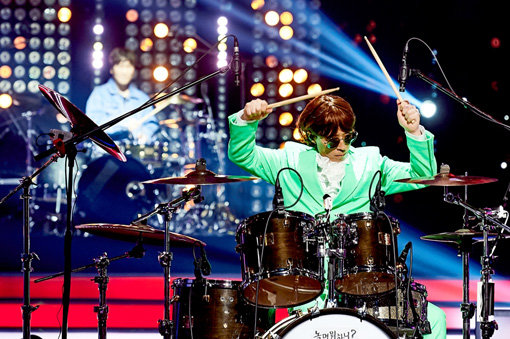 MBC ‘놀면 뭐하니?’로 드러머에 도전한 방송인 유재석. 사진제공｜MBC