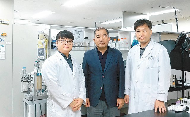 대구한의대 연구팀의 장수찬 연구교수, 양재하 교수, 김희영 교수(왼쪽부터).