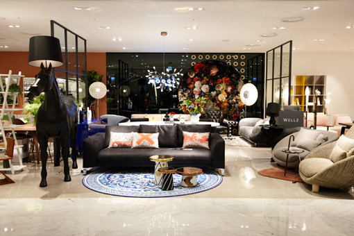 최근 리뉴얼 한 현대백화점 무역센터점의 럭셔리 리빙관. 백화점 업계가 효자 역할을 하고 있는 리빙관 강화에 열을 올리고 있다. 사진제공｜현대백화점