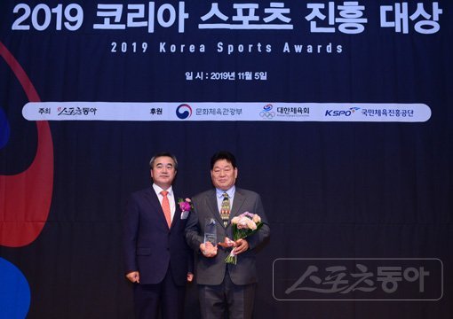 베트남 탕농건설 박성기 대표(오른쪽). 스포츠동아DB