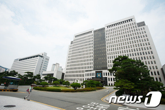 10일 오전 부산 연제구 거제동 부산지방법원 전경. © News1 DB