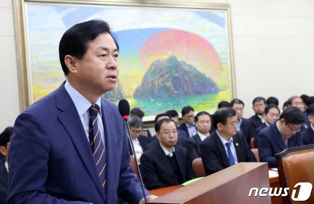 김영춘 더불어민주당 의원. 2019.11.19/뉴스1 © News1