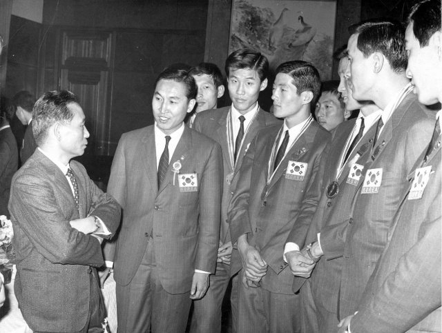 1969년 농구대표팀과 박정희 전 대통령