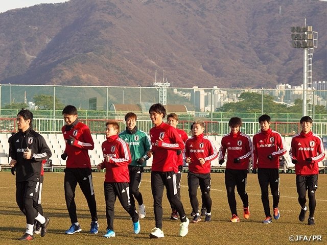 한일전을 앞둔 일본 축구대표팀 선수단. (일본축구협회 홈페이지 캡처) © 뉴스1