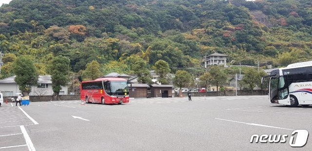 22일 가고시마 유명 관광지 시마즈 ‘센간엔’ 주차장의 한산한 모습.  © 뉴스1