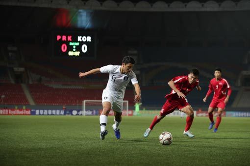 10월 15일 평양 김일성경기장에서 열린 2022 FIFA 카타르 월드컵 아시아 2차 예선 북한과 한국의 경기 장면. 사진제공｜대한축구협회