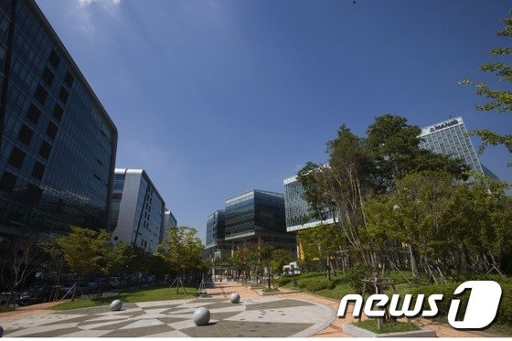 국내 IT 기업들이 모여있는 성남시 분당구의 판교테크노밸리 모습. © News1