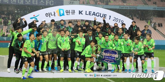 2019시즌 K리그1 우승을 차지한 전북현대. /뉴스1 © News1