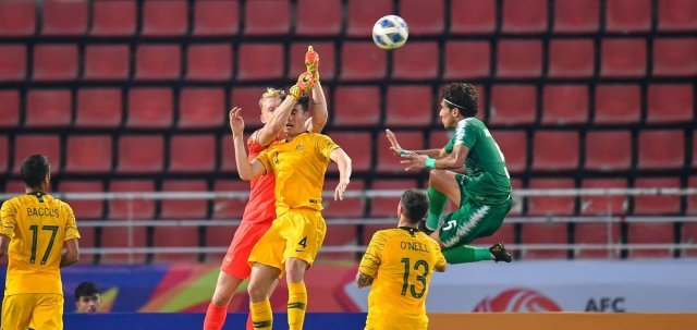 AFC U-23 챔피언십 이라크와 호주의 경기장면. (AFC 홈패이지 캡처)