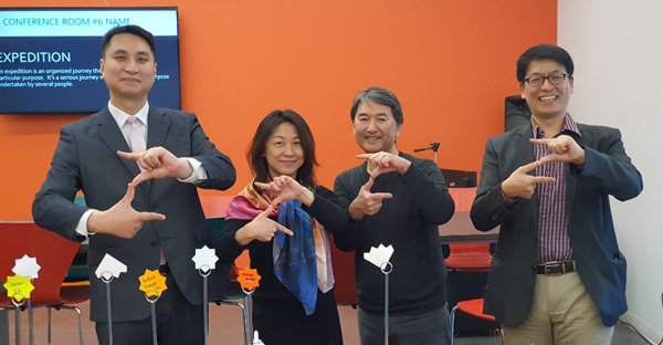 (왼쪽부터)서우승 베스트텍시스템 대표, Holly Peng zSpace 아시아총괄 이사, Ron Tamura zSpace 선임이사, 이인희 베스트텍시스템 본부장